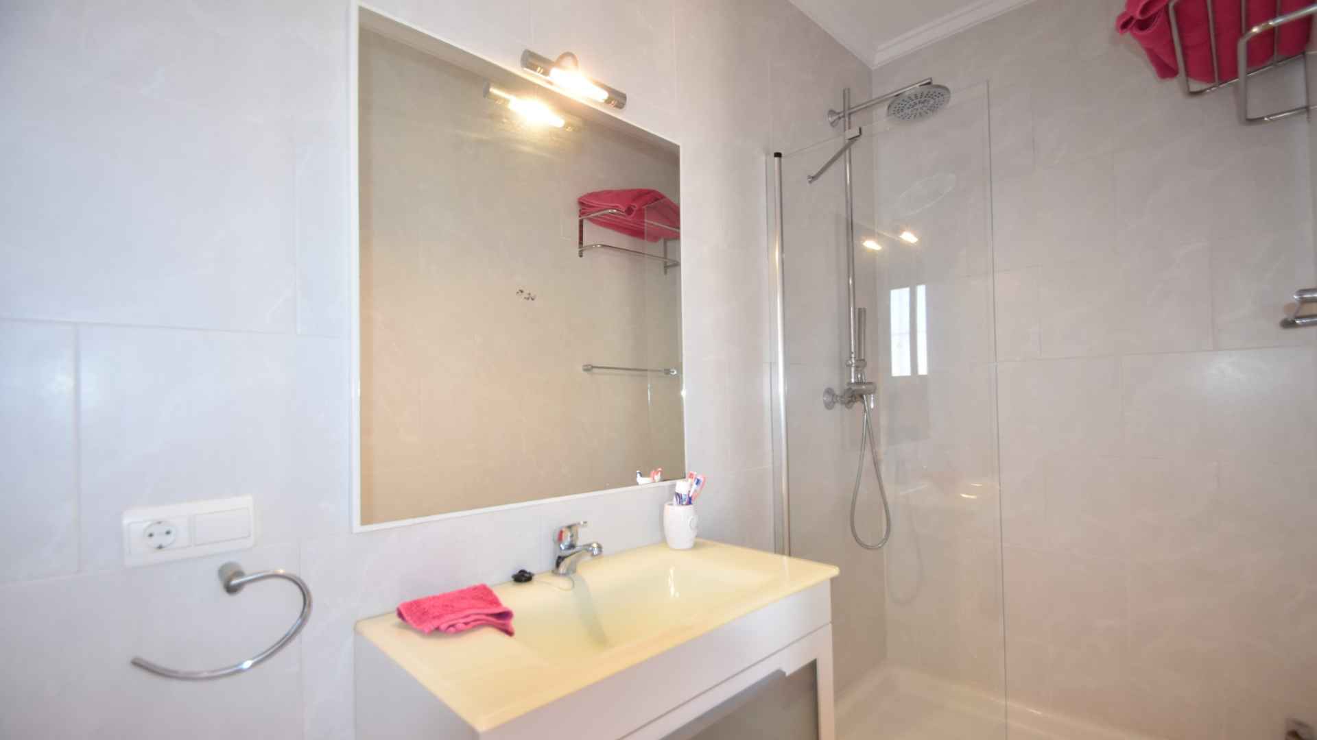 o_1j88s8nlvpqo1stdkcd1jmu18v07e