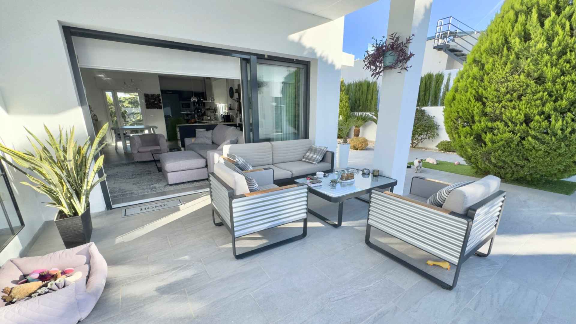 o_1j8as52vk1rhp1qk0vi15ui7sl3n