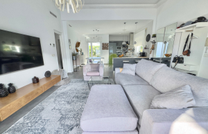 o_1j8as52vko3qcbkbct44i1oju2t