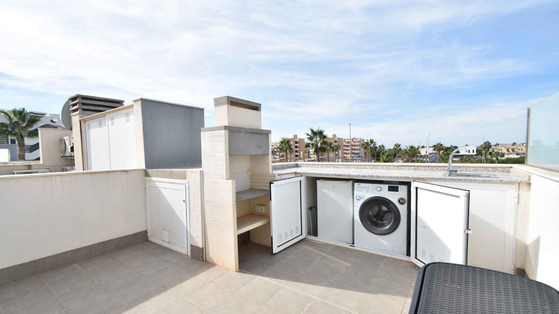 o_1j8te6fde12n91nmucpsef814gc3o