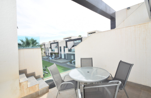 o_1j8te6fde1jtt13771i6fesfej540