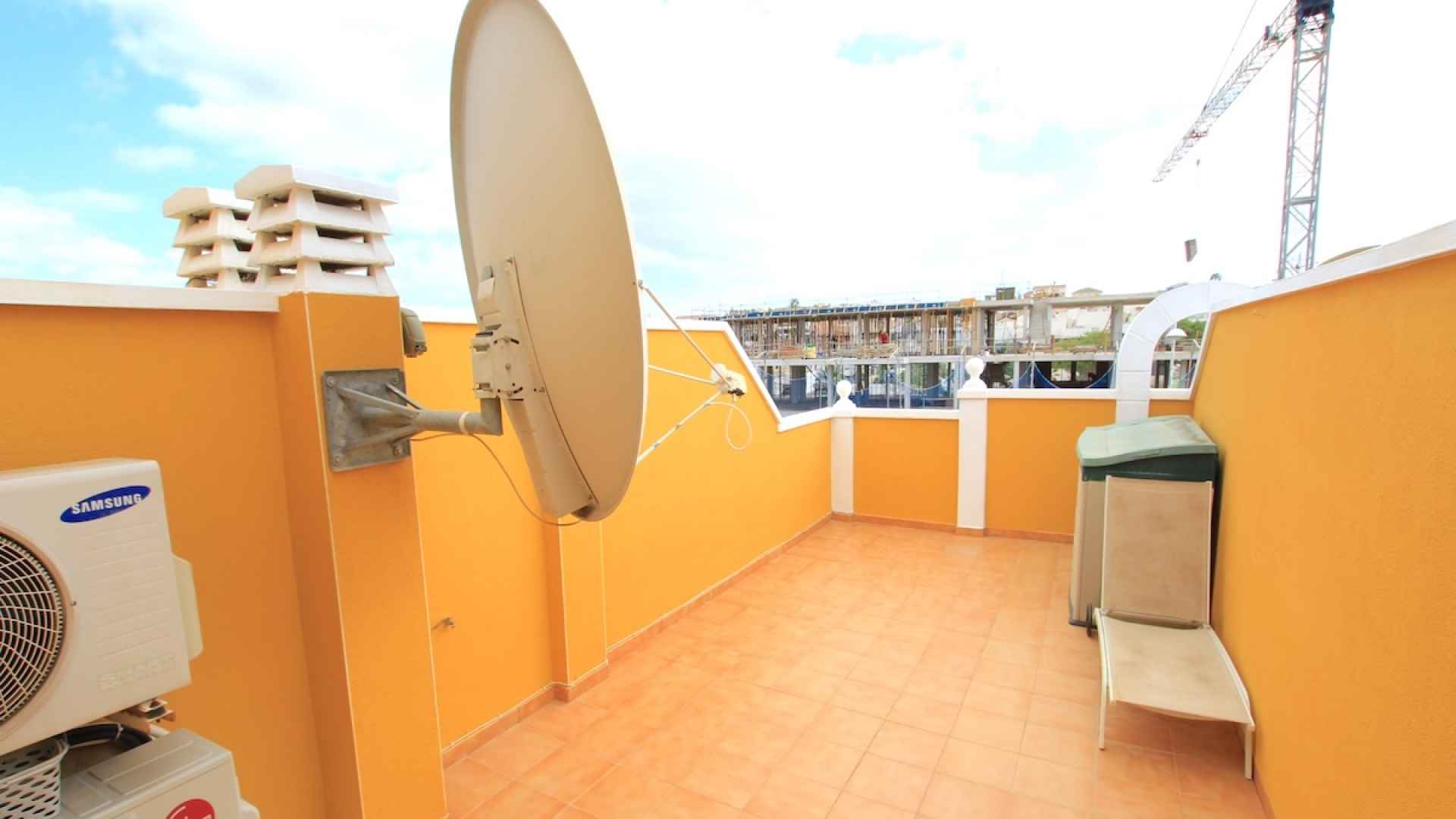 49160_fabulous_2_bedroom_duplex_style_townhouse_village_setting_071025183335_img_8202