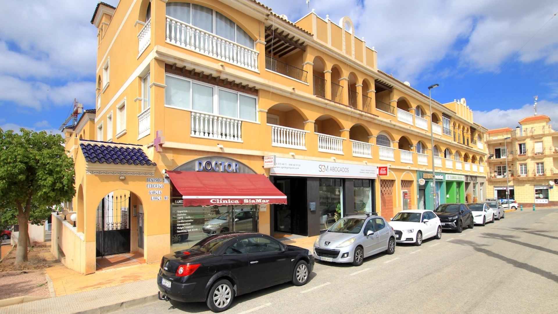 49160_fabulous_2_bedroom_duplex_style_townhouse_village_setting_071025183338_img_8180