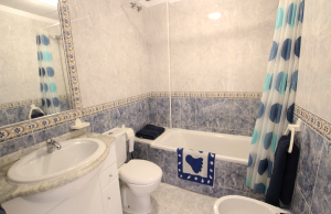 49160_fabulous_2_bedroom_duplex_style_townhouse_village_setting_071025183337_img_8245