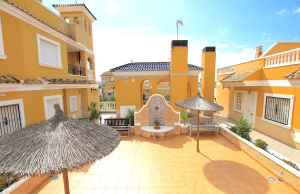 49160_fabulous_2_bedroom_duplex_style_townhouse_village_setting_071025183338_img_8269