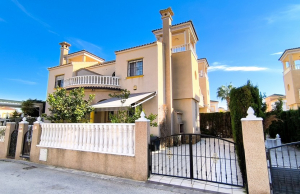 200-4401, Three Bedroom, Quad Style Villa On El Raso, Guardamar Del Segura.