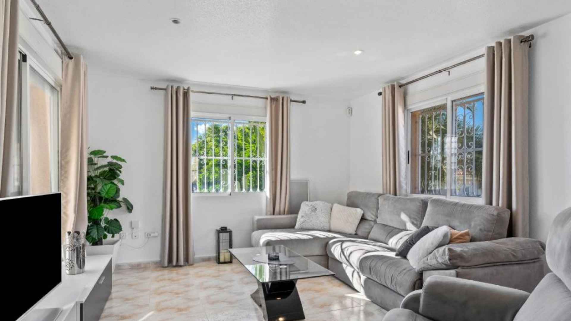 frontpic35-be707-1024x768