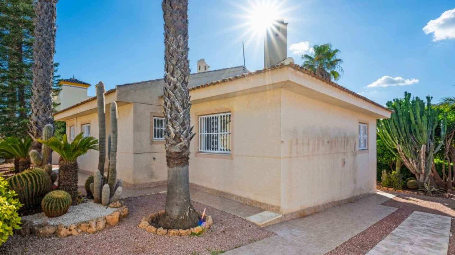 frontpic7-be707-1024x768