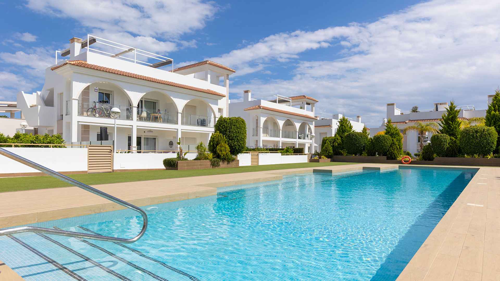 18ab88e2-bd5a-43fd-96e1-0e86ac0af49c