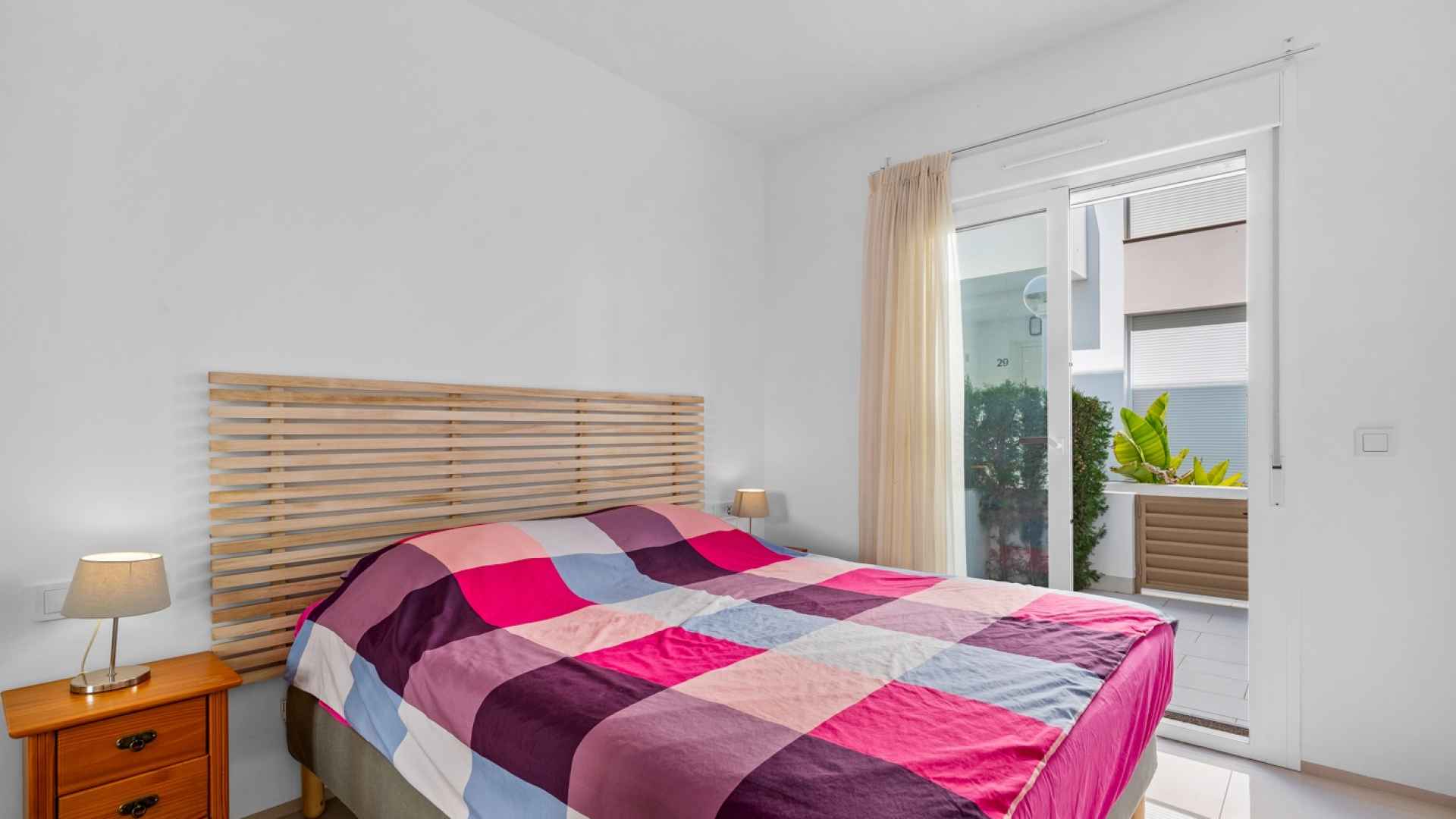 6f2c40bd-fa07-4e96-a6f2-96cc940bfda1