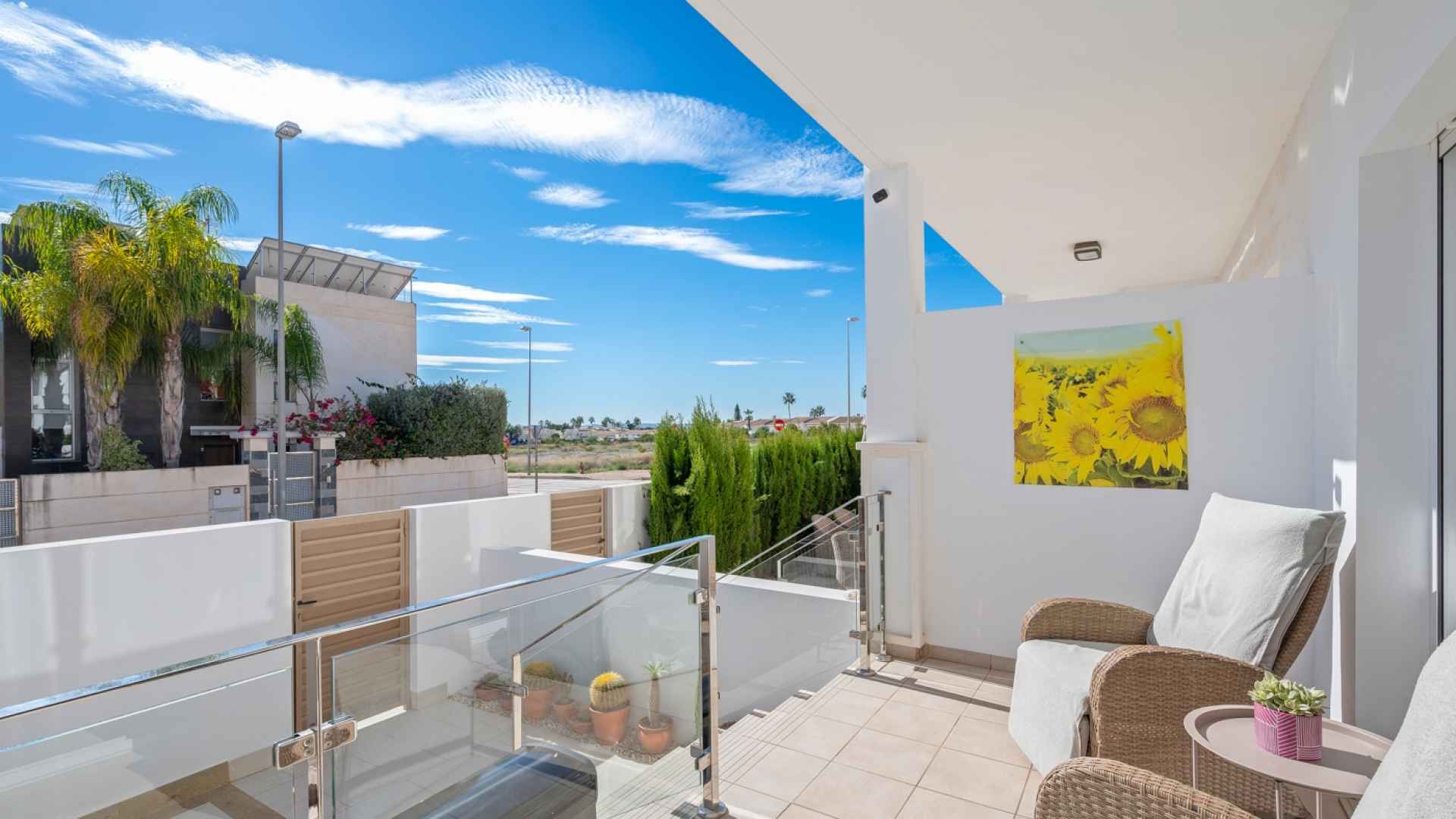 f469c533-2ad5-4cfe-b5d6-858446b3833c