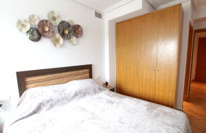 49171_stunning_2_bed_corner_apartment_with_a_mountain_backdrop_131025135847_img_8667