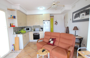 49171_stunning_2_bed_corner_apartment_with_a_mountain_backdrop_131025135847_img_8697