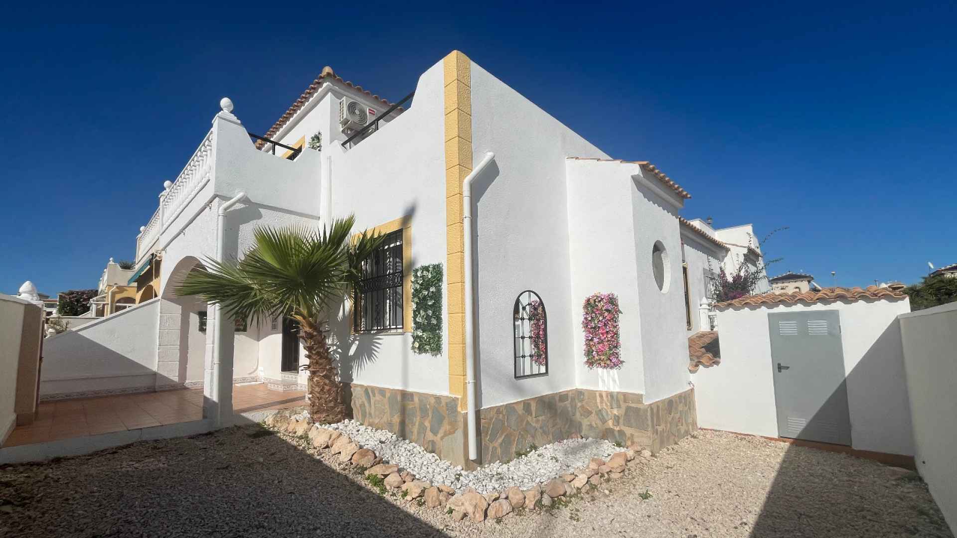 o_1jacdaslp4061pv01gkq11to1ghi3c