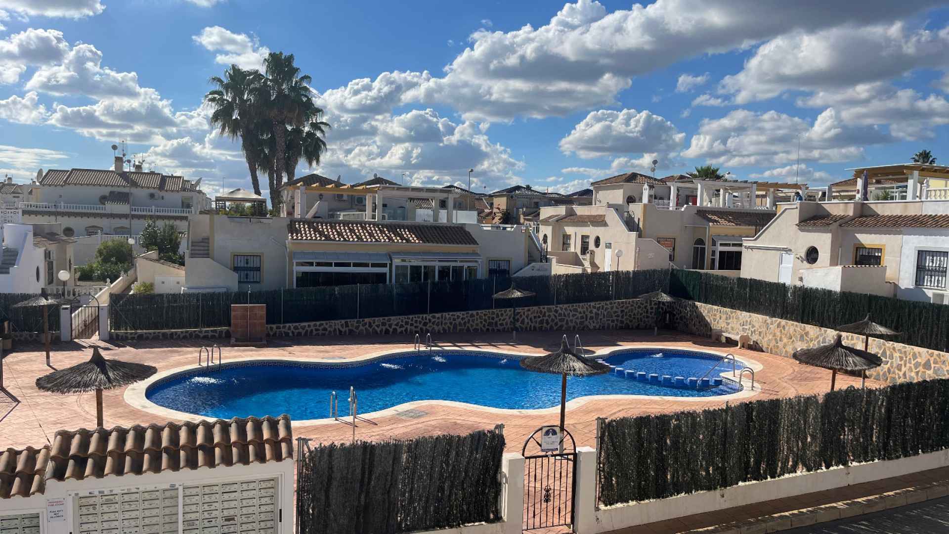 o_1jacdaslp8041iqc7ns33s5p54l