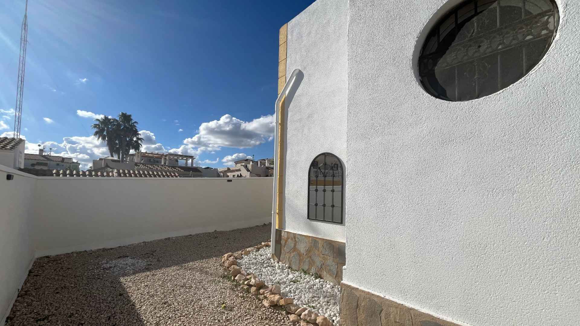 o_1jacdaslpcfb1n741u4b3049vv4q