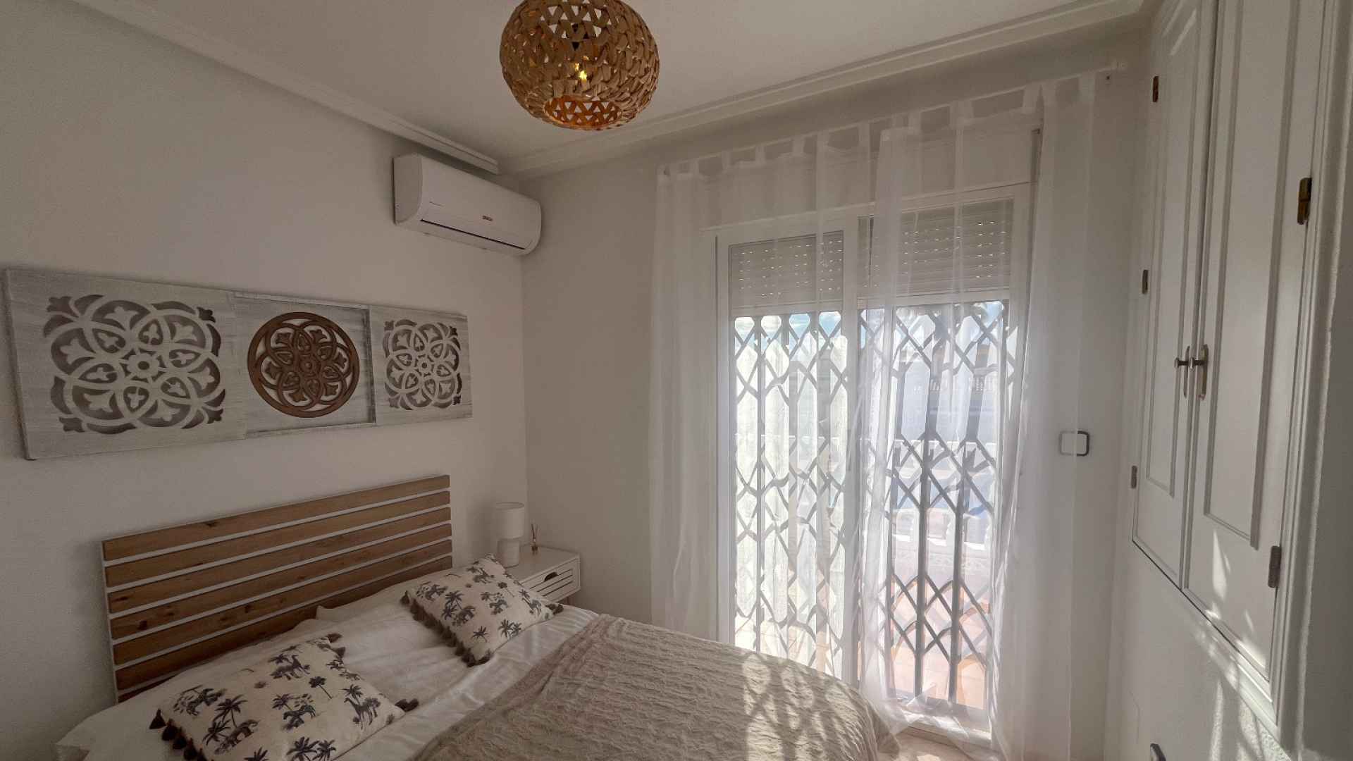 o_1jacdaslpg0b100fpci1lt2kb846