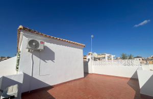 o_1jacdaslp1024pn8dtfi9t15im4g