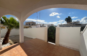 o_1jacdaslp154m18p6cltd5svht4m