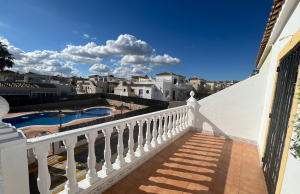 o_1jacdaslp4ql17je18b9110s1sgv4d