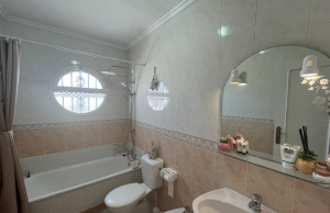 o_1jacdaslp6gisce1kfa1fadqog43