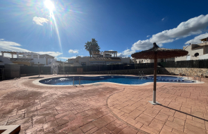 o_1jaccsur556317f5bpi1q0ba3c38