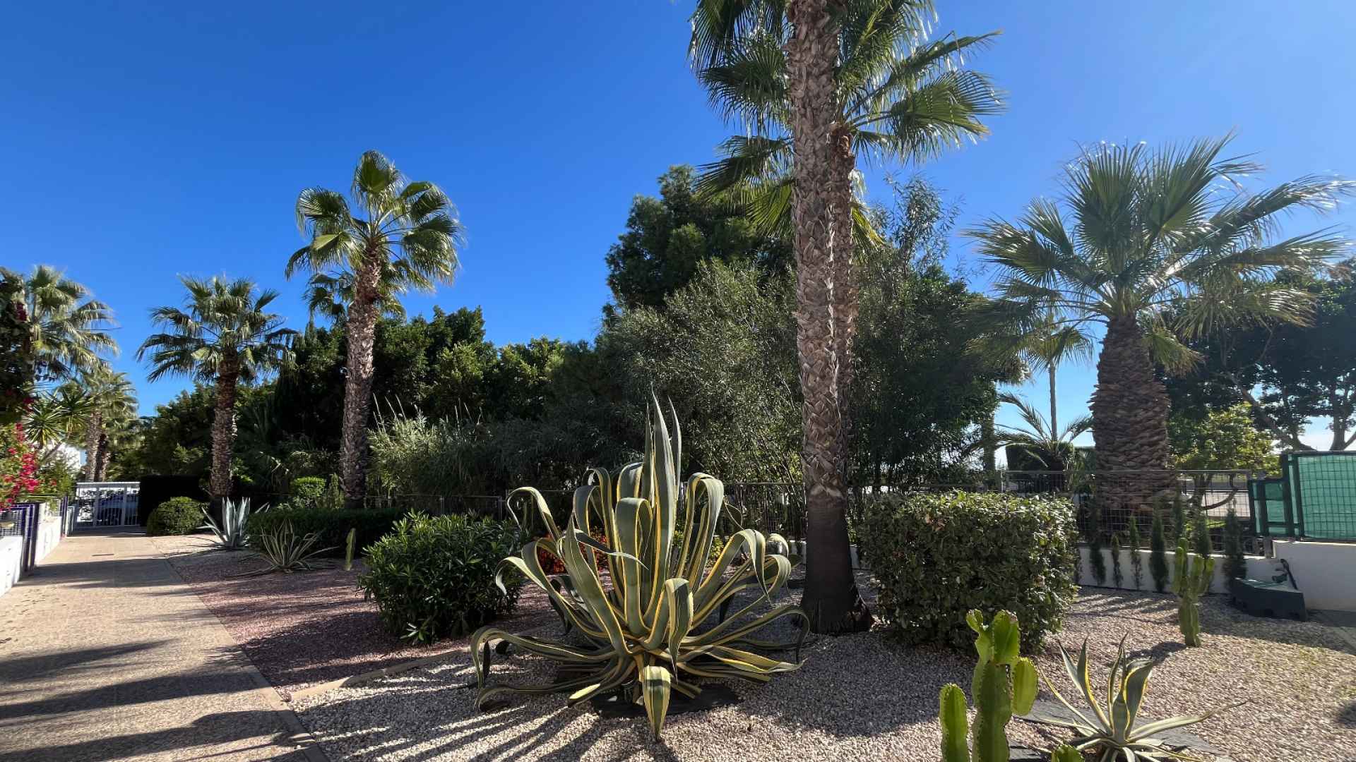 d6915ce70840946915ce70840d4