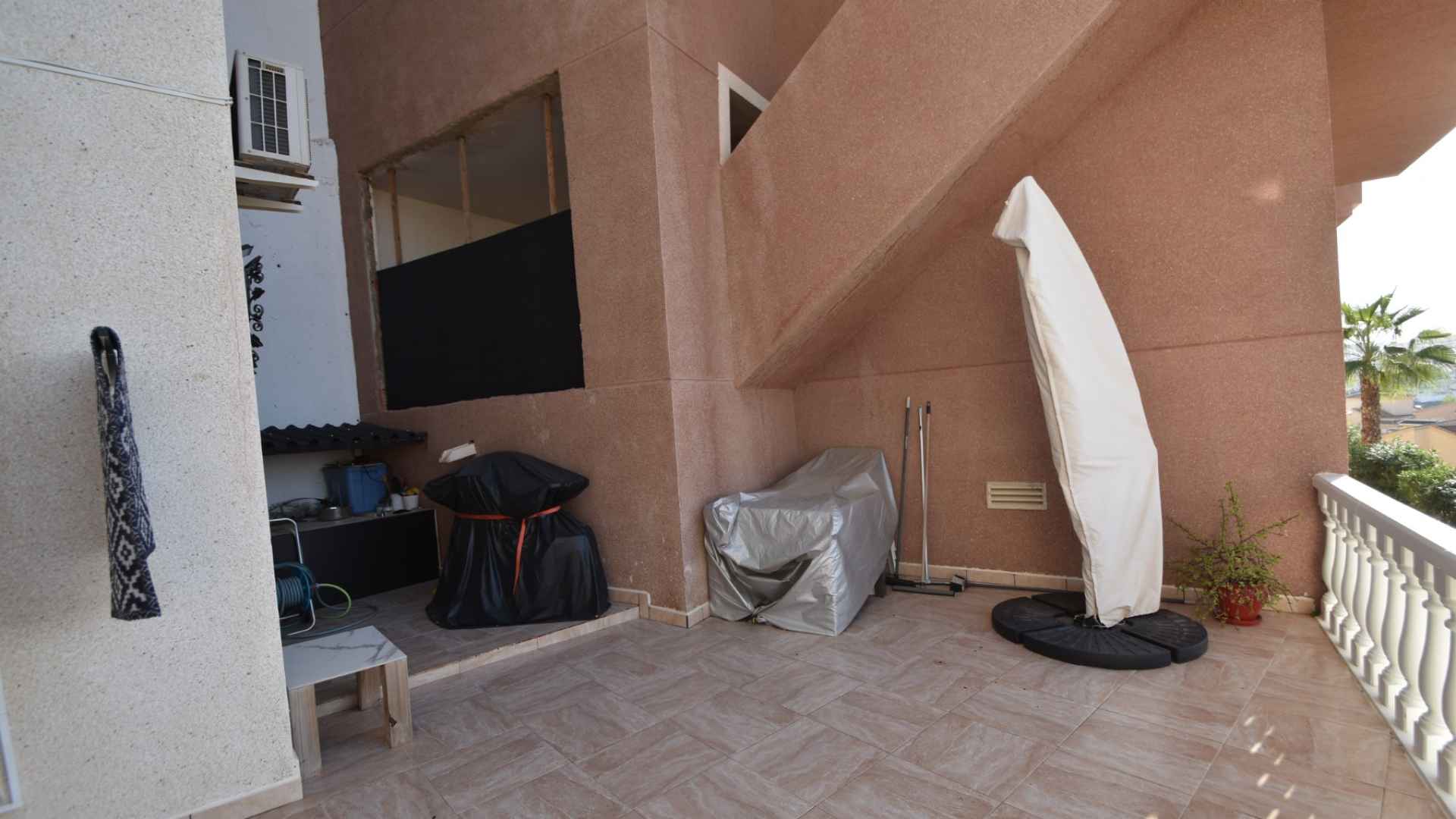 o_1j9uqtlf86vt18cm1gft34q9m498