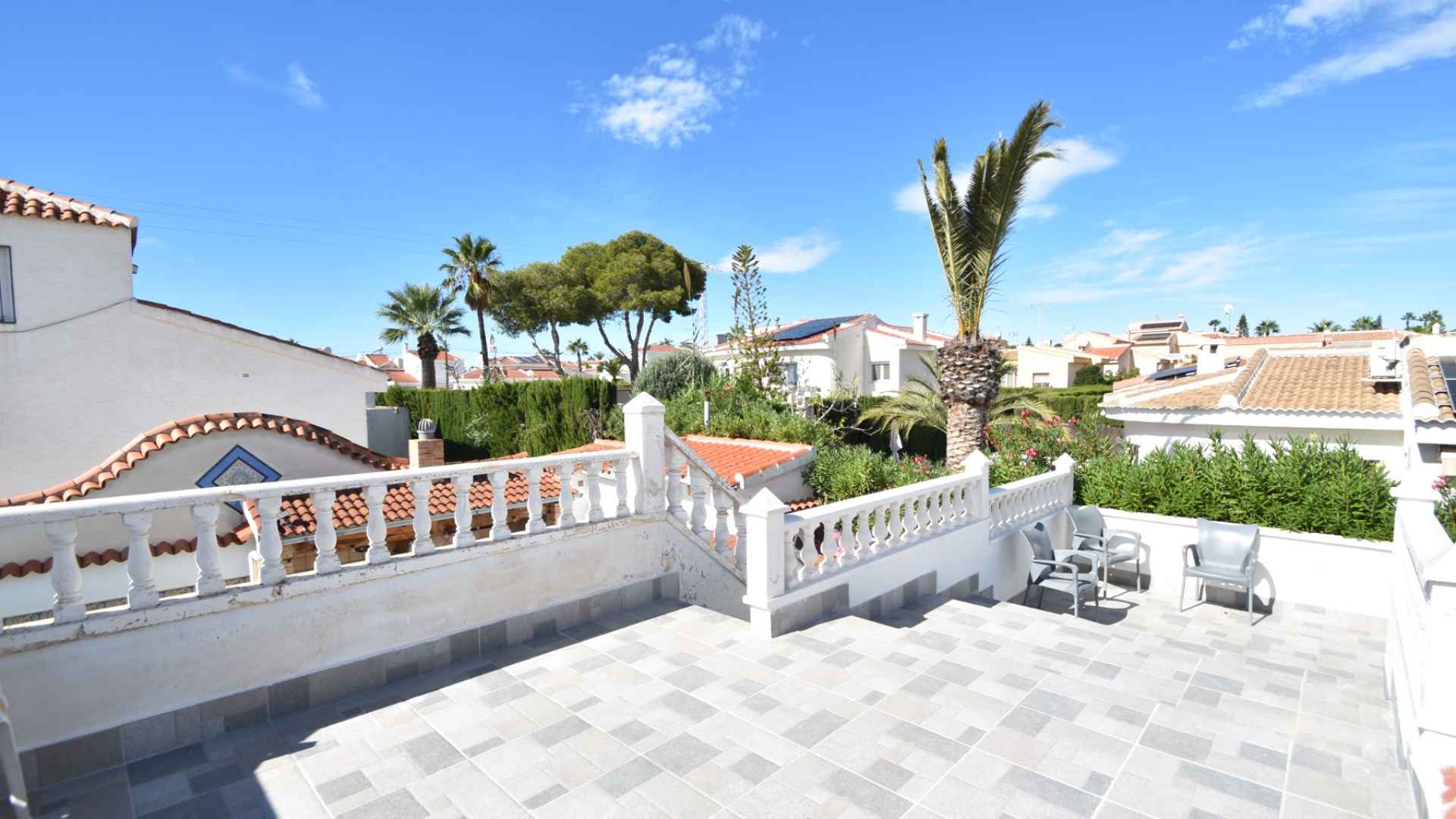 o_1j83hi1be62q1e5g1mkb1751us25g