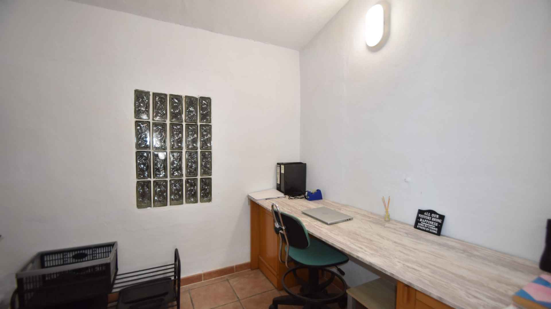 o_1j83hm7b01tfaedd17eainvk028s