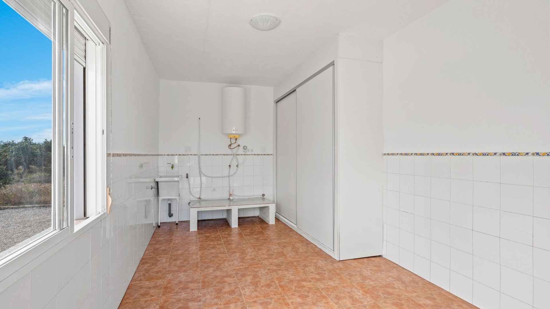 resale-country-property-dolores_327357_xl