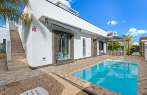 200-4582, Three Bedroom Villa In Pueblo Bravo, Ciudad Quesada.