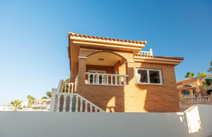 400-2018, 4 bedroom Villa
