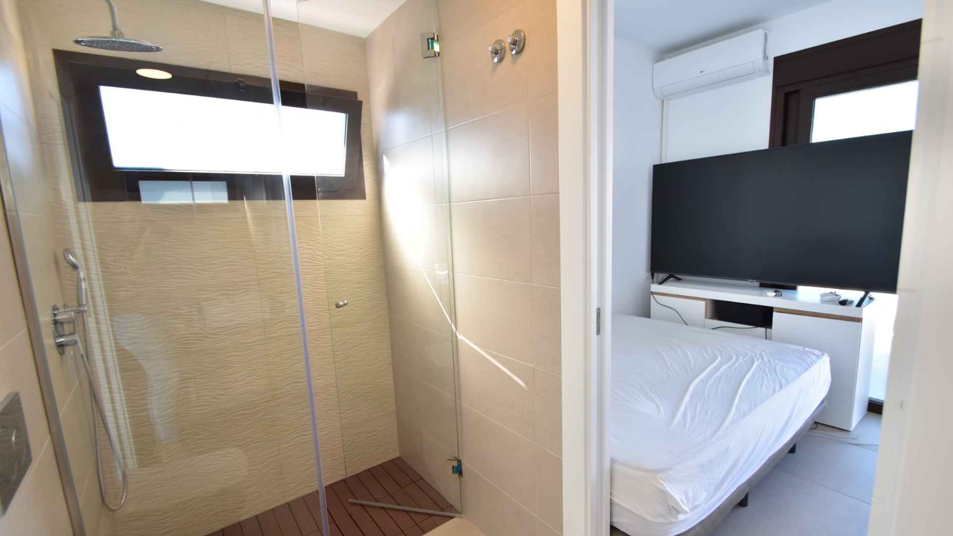 o_1jhopkjpj1sdi11iaklrpo31jtd6b