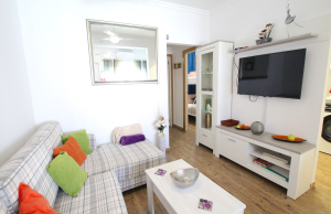 49412_delightful_two_bedroom_bungalow_boasting_salt_lake_and_sea_views_090326133530_img_3385