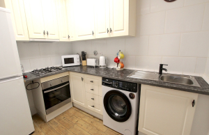 49412_delightful_two_bedroom_bungalow_boasting_salt_lake_and_sea_views_090326133531_img_3391
