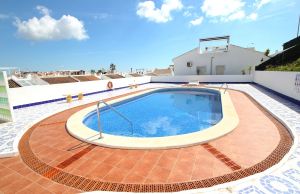 49412_delightful_two_bedroom_bungalow_boasting_salt_lake_and_sea_views_090326133531_img_3413