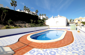 49412_delightful_two_bedroom_bungalow_boasting_salt_lake_and_sea_views_090326133531_img_3414