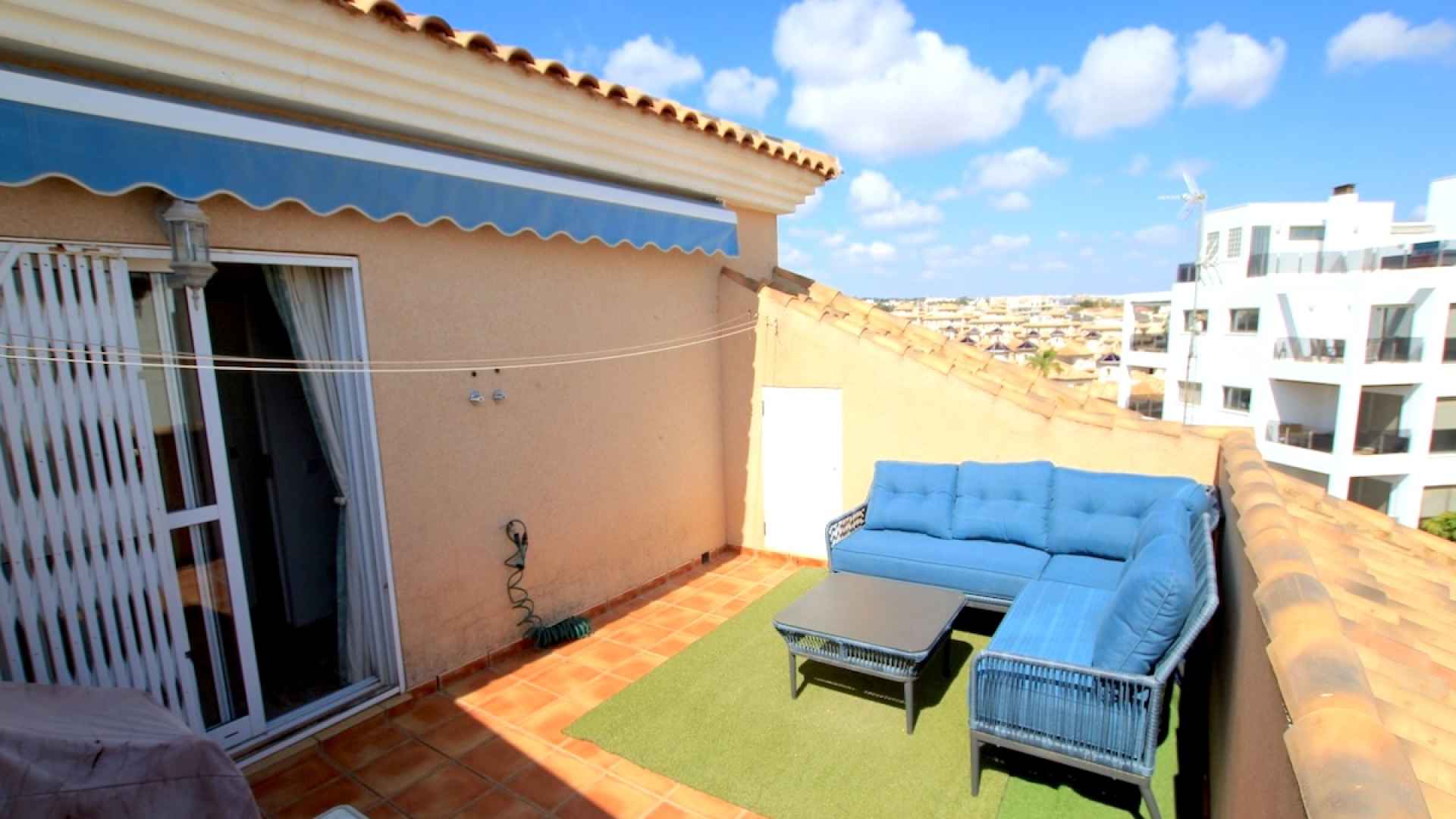 49449_wonderful_three_bedroom_duplex_apartment_with_sea_views_240326154155_img_4045