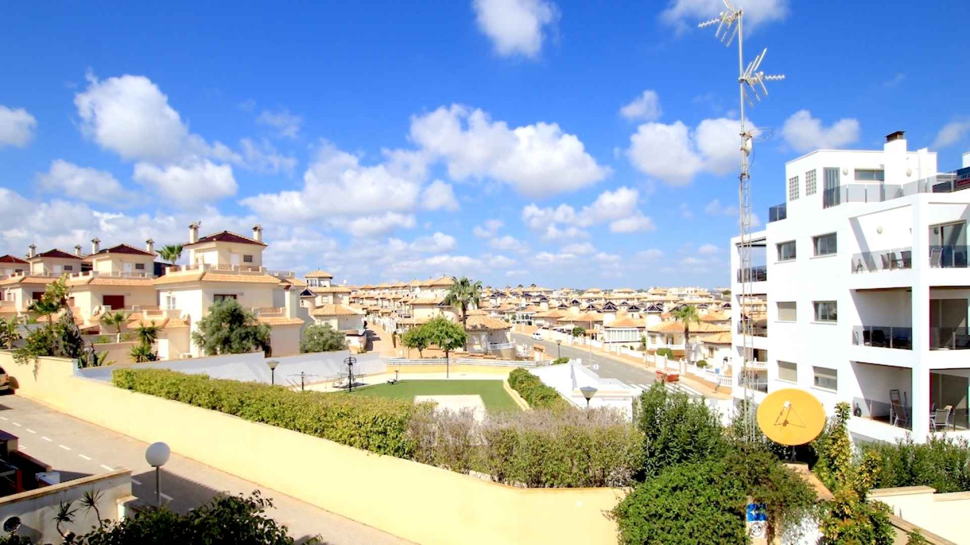 49449_wonderful_three_bedroom_duplex_apartment_with_sea_views_240326154157_img_4051