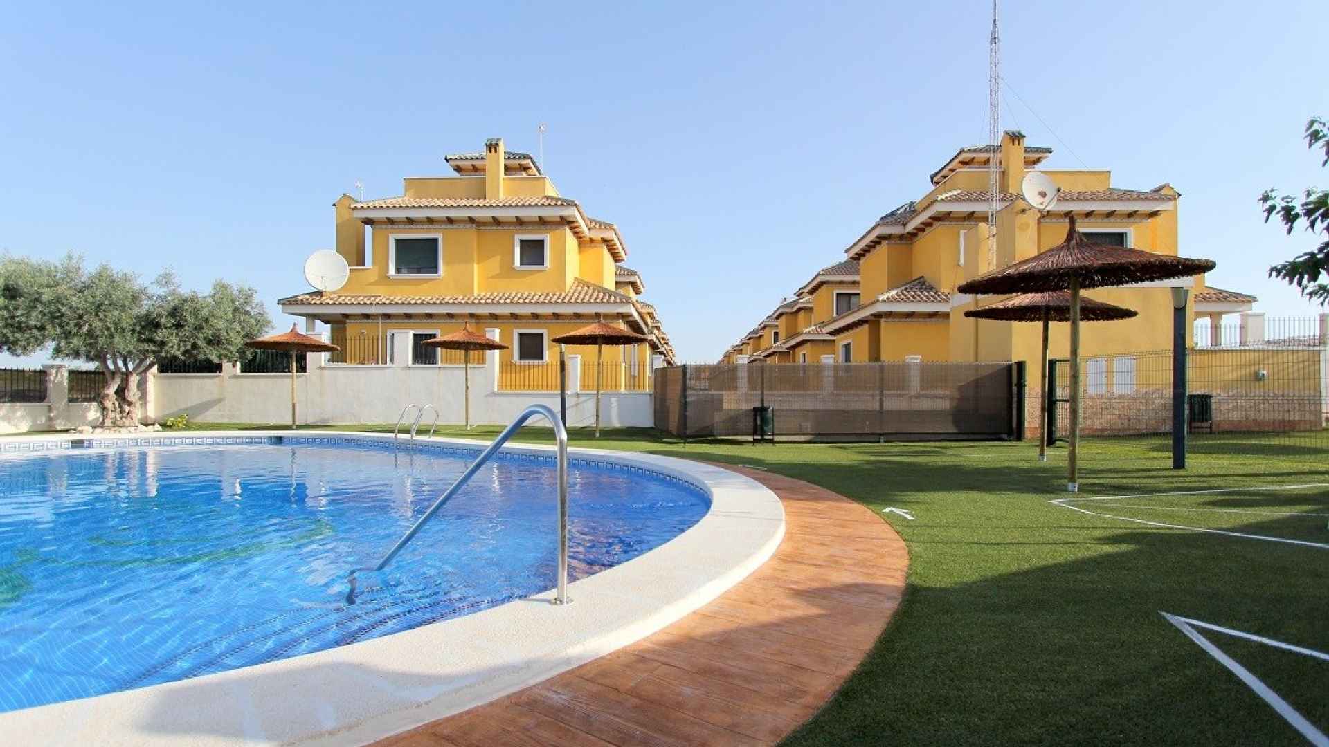 re-sale-semi-detached-villa-ciudad-quesada_106266_xl