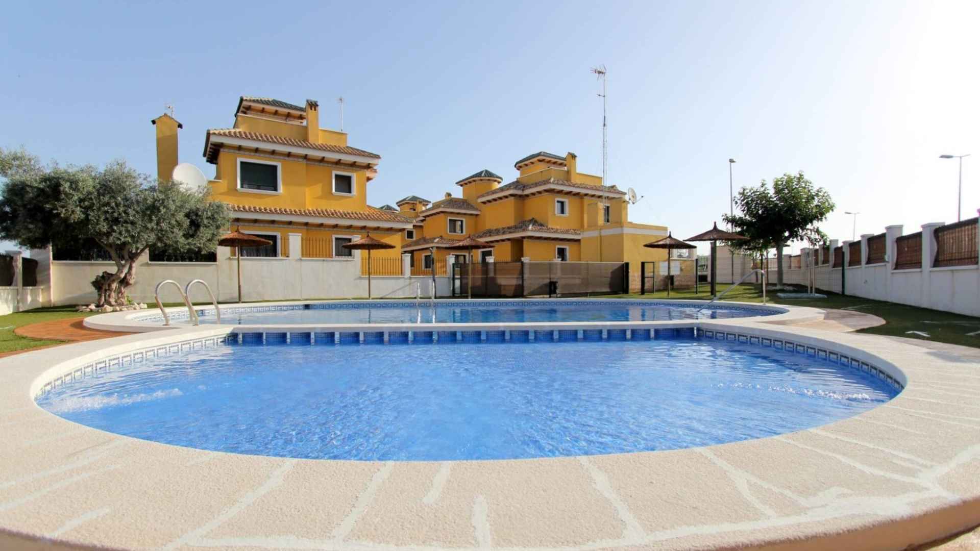 re-sale-semi-detached-villa-ciudad-quesada_106107_xl