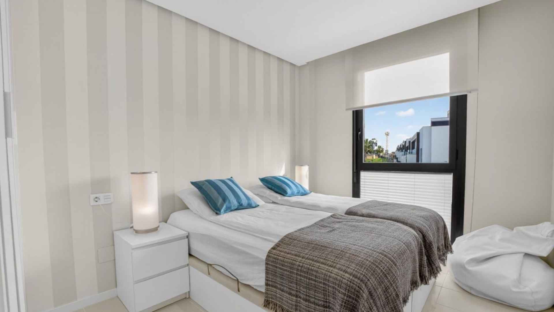 resale-upper-floor-torrevieja-la-cinuela_173463_xl