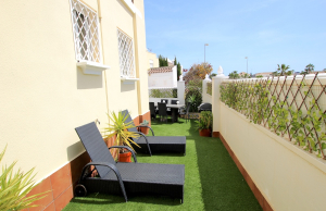 49508_stylish_3_bedroom_end_townhouse_in_a_sought_after_location_270426123921_img_5453