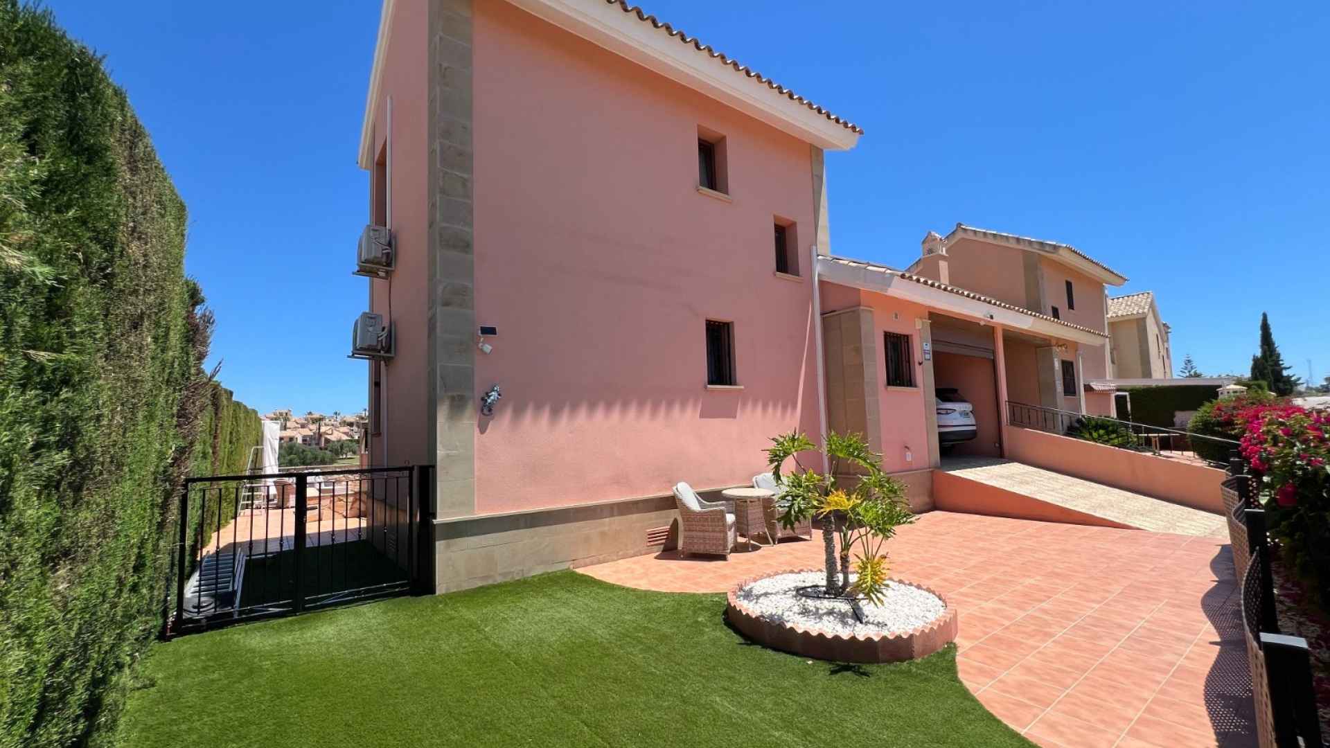 sale-villa-algorfa-la-finca-golf-resort_388619_xl