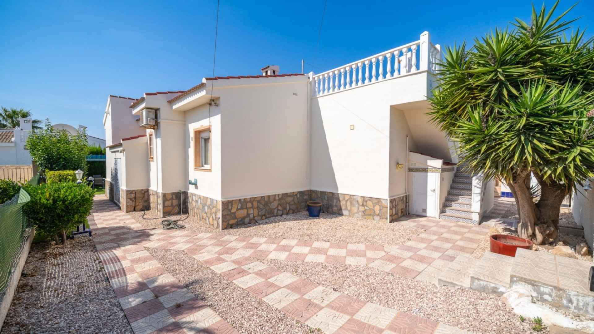 sale-villa-ciudad-quesada-rojales_557257_lg