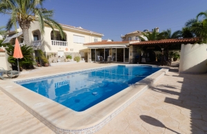 100-2135, Magnificent Five Bedroom Detached Villa In Ciudad Quesada