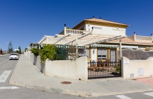 100-2145, Three Bedroom Semi-Detached Villa In Montesol Villas, Los Montesinos.