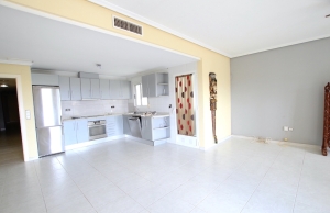 48172_exceptionally_spacious_3_bed_apartment_with_stunning_views_070823130834_img_7785