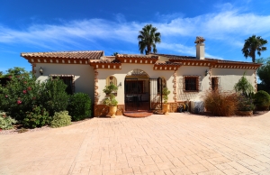 200-2807, Three Bedroom Detached Villa On Fincas De La Vega, Formentera Del Segura.